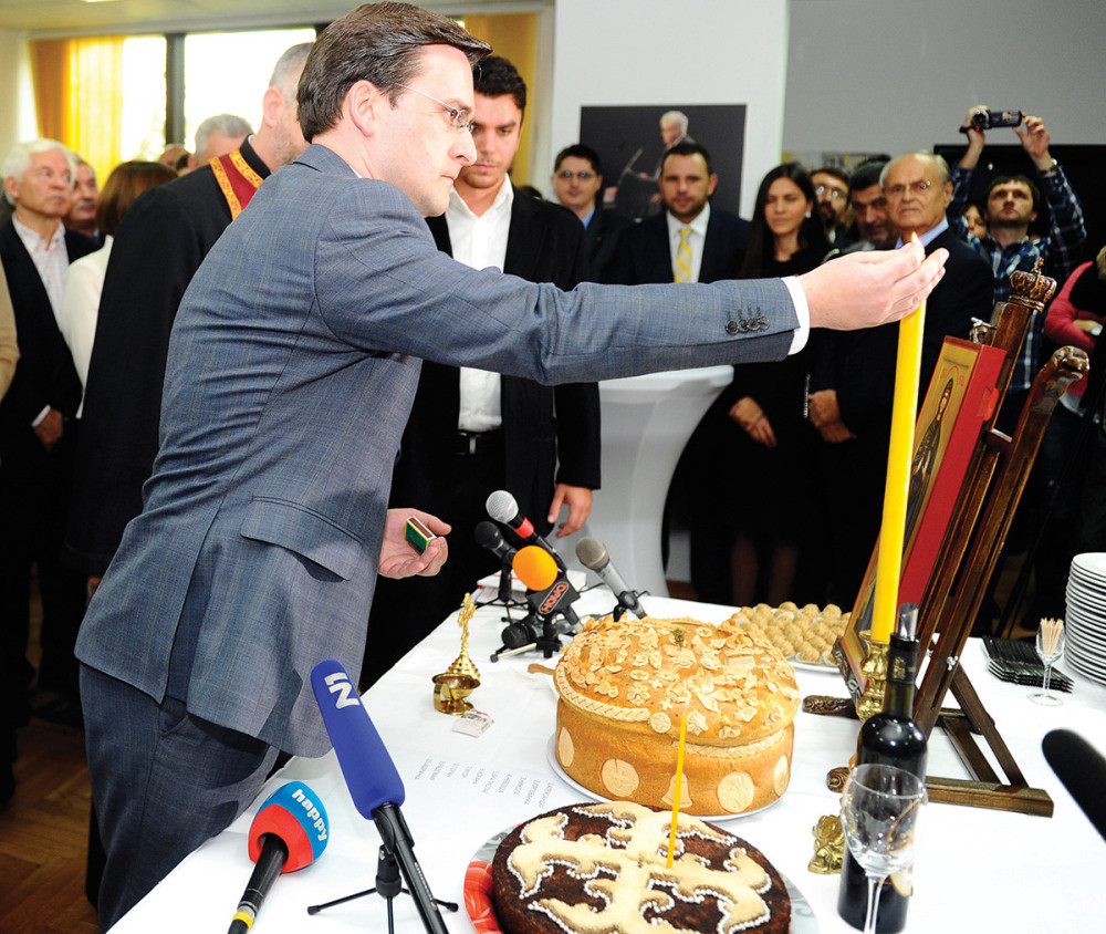 Selaković lomio kolač, Nikolići iskulirali slavu!