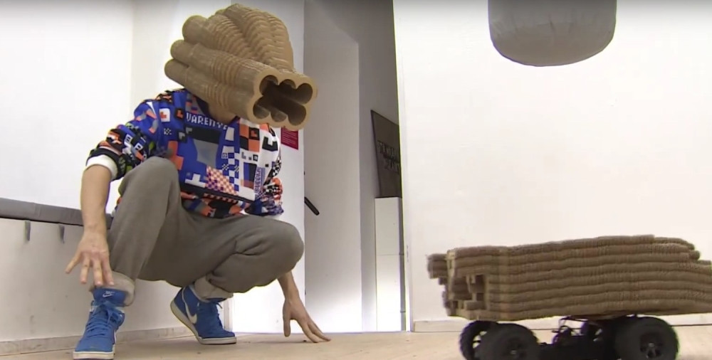 Ovo staviš na glavu i mislima mrdaš stvari?! (VIDEO)