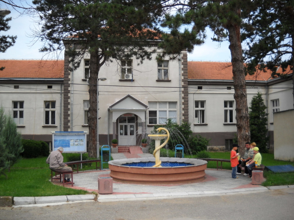 Na plate i prevoz nenamenski potrošili 20 miliona!