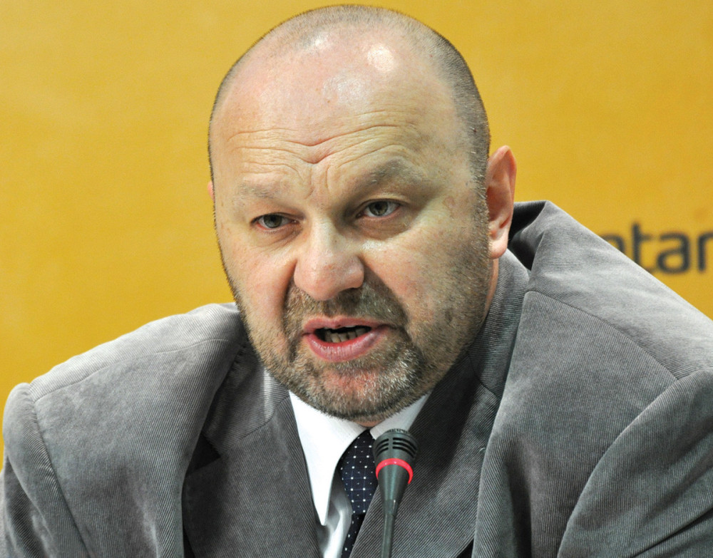 Sindikalac spiskao milione na hotele i večere