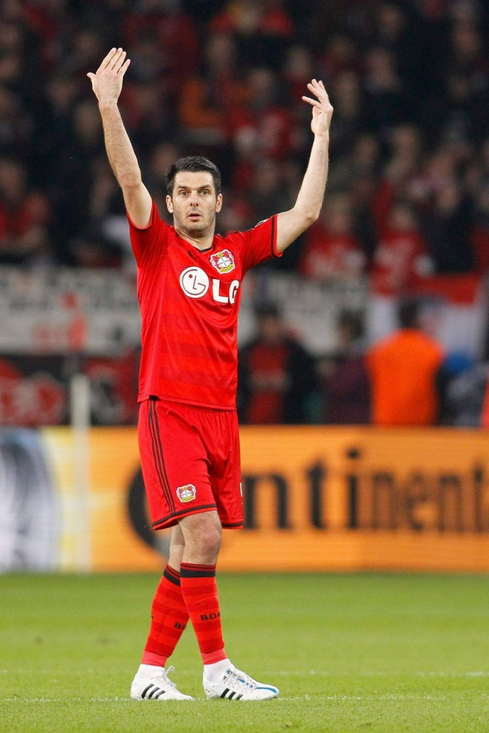 Spahić kažnjen sa 80.000 evra zbog napada na redara!