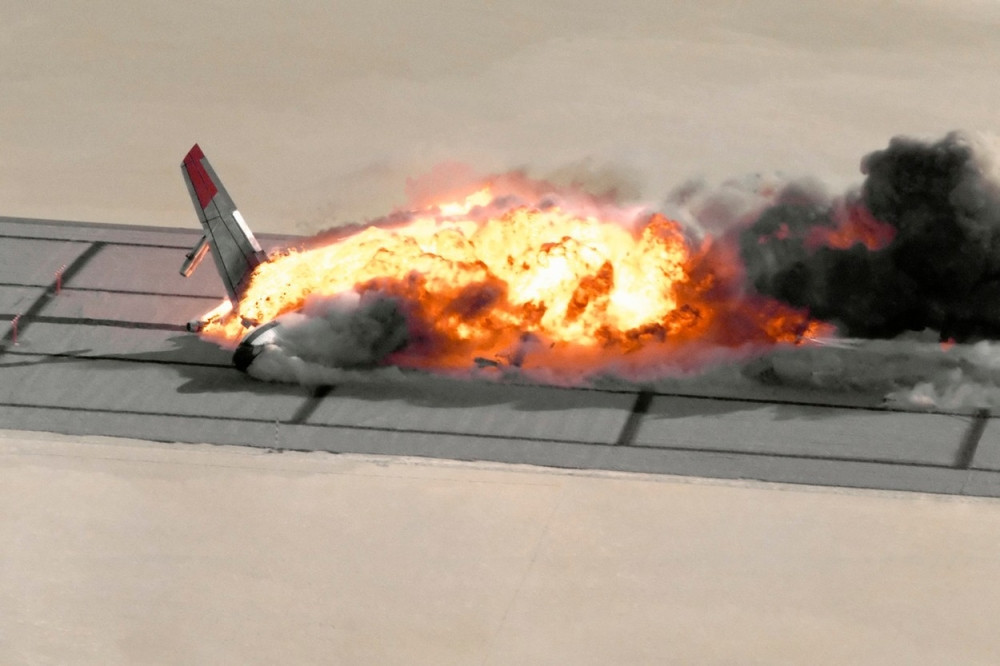 Zapalio se motor aviona! (VIDEO)