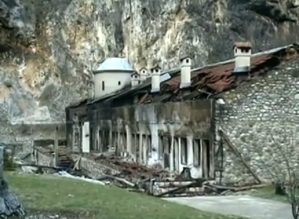 Film o paljenju crkava na KiM!