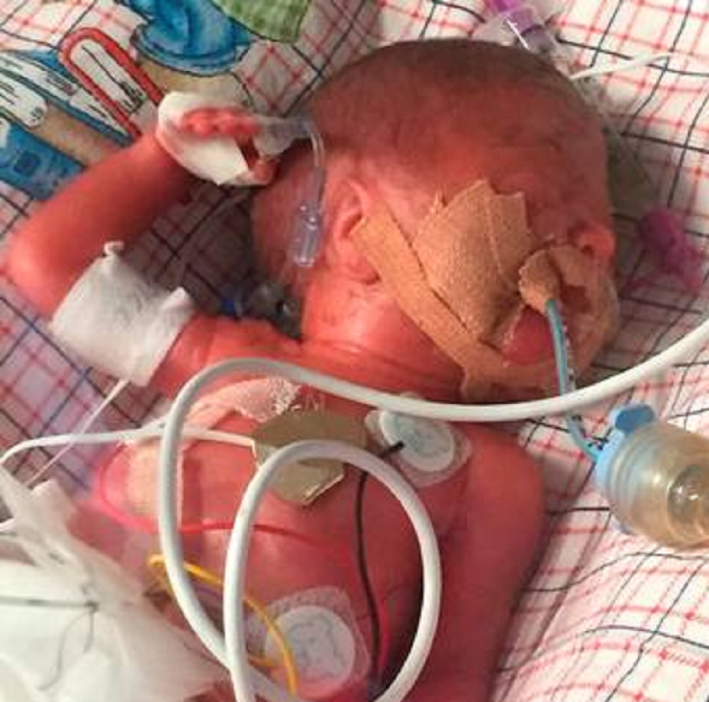 Beba dobila ime Irska nakon što se rodila u avionu!