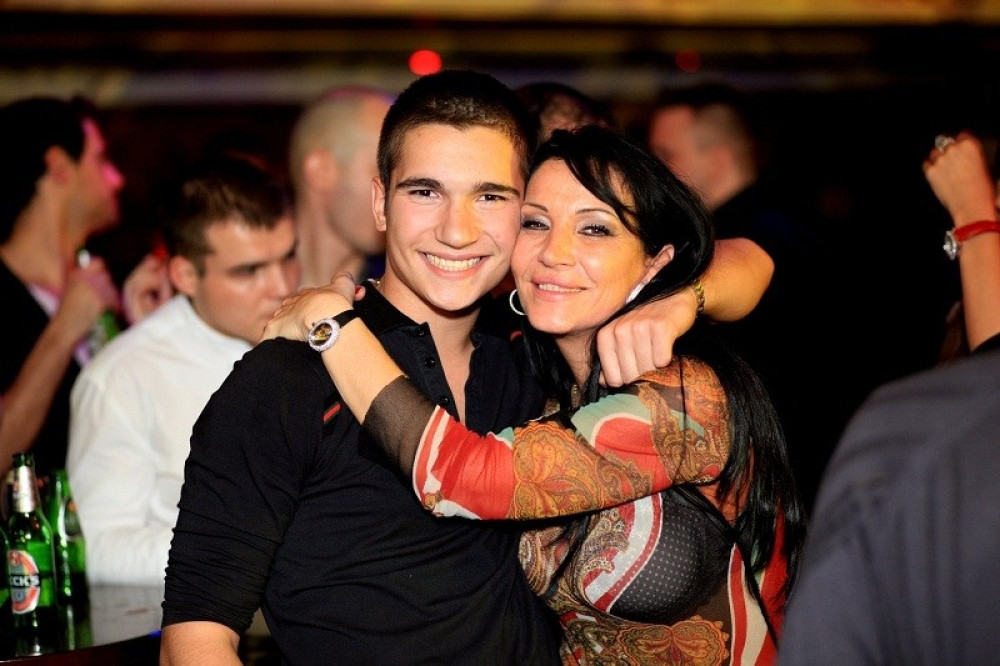 Digla sam ruke od Mirka!