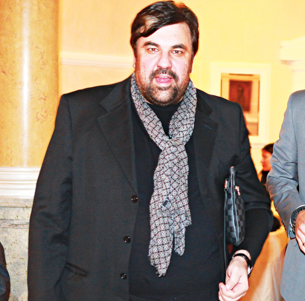 Ovaj čovek je Staniji kupio dijamantski prsten!