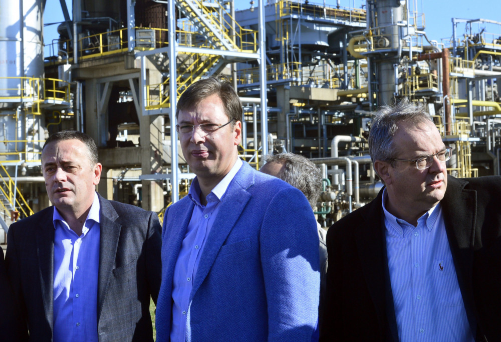 Gde su našli ovog što viče "Vučiću pederu"?