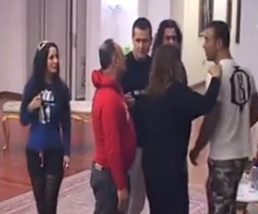 Zmaj hteo da izbode Uroša flašom (VIDEO)