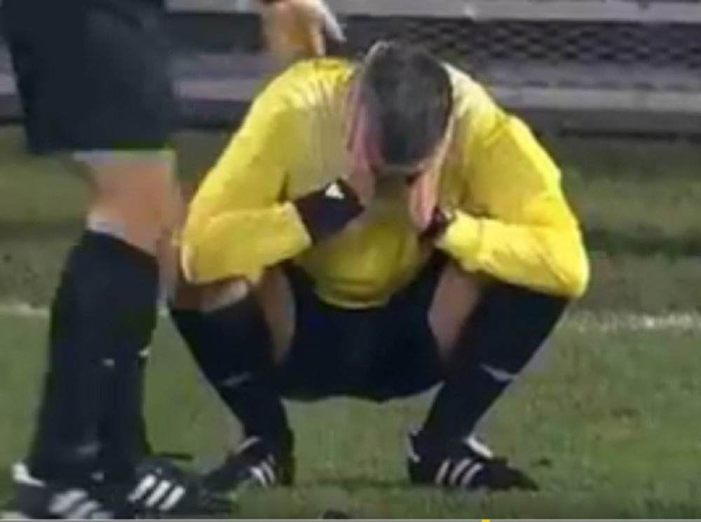 "Grobari" pogodili pomoćnog sudiju u glavu! (VIDEO)