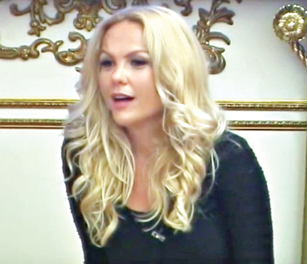 Uroše, odvedi Vesnu u krevet