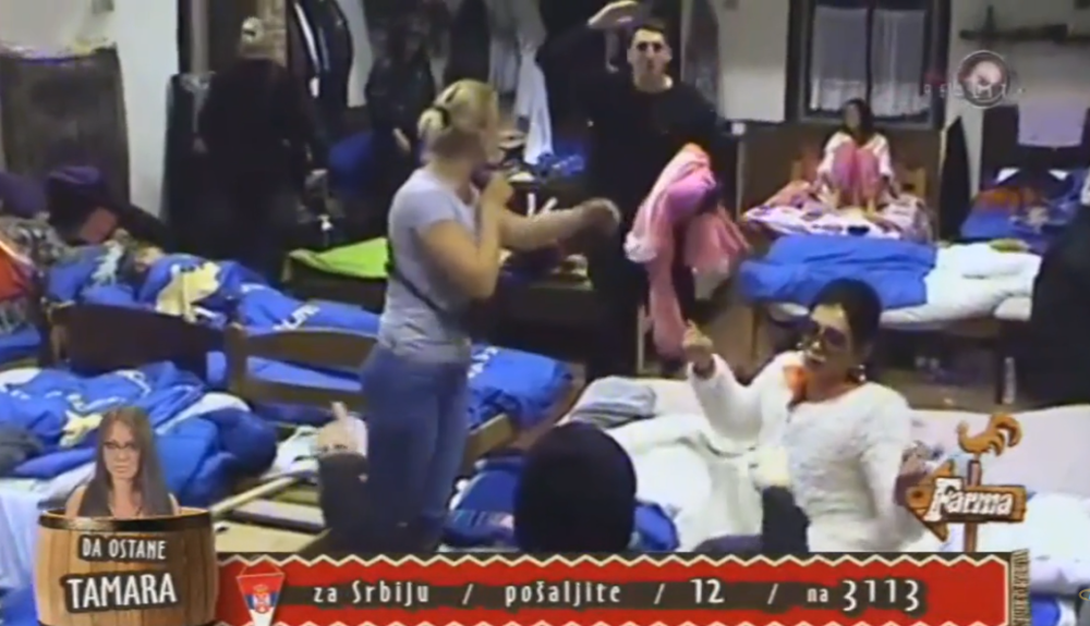 Gledala sam dok su te razvaljivali na vašaru! (VIDEO)