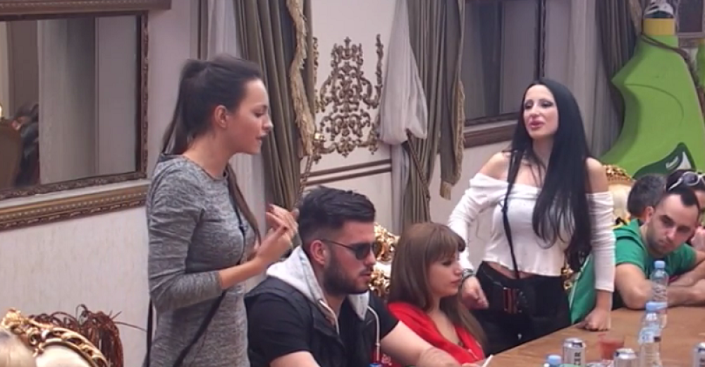 Ružica napala Gagu, ona joj rekla da može da postane "krejzi" (VIDEO)