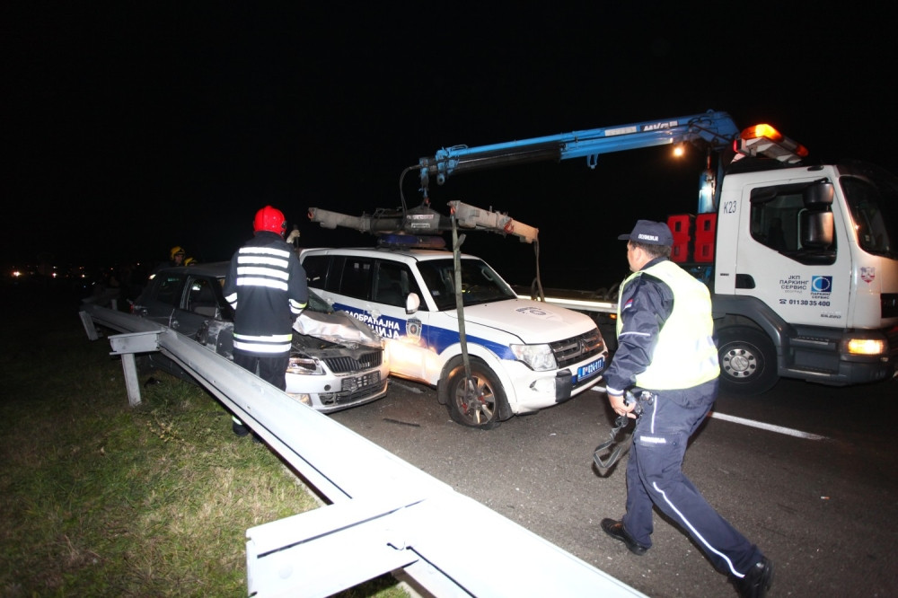 Lančani sudar kod Bubanj potoka, automobil leteo po putu od siline udara