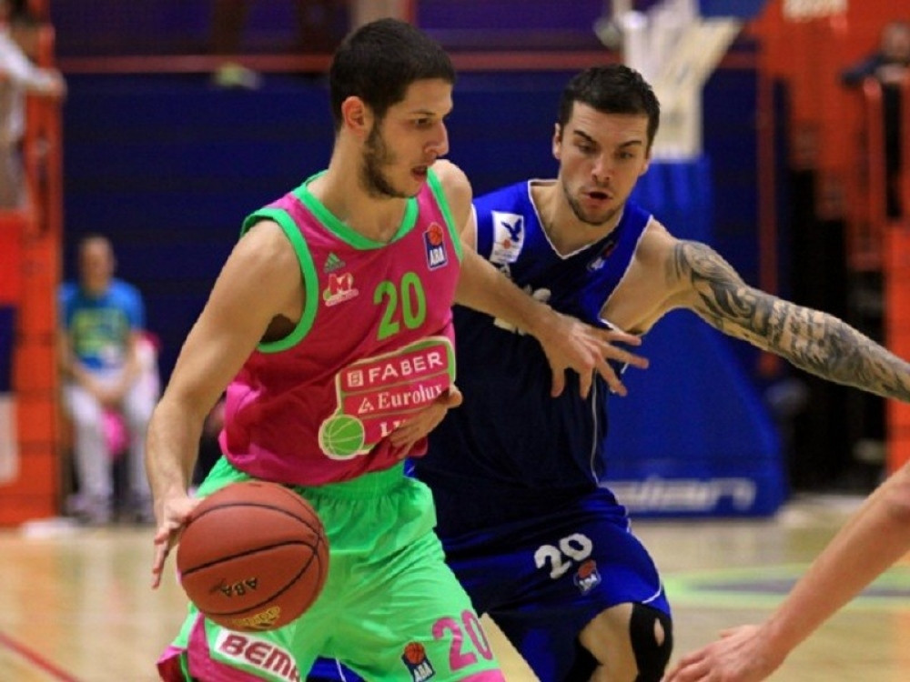 Ivanović potpisao za AEK