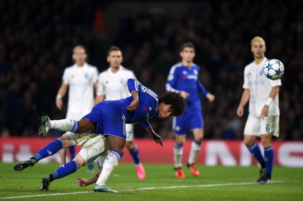 Rajković primio tri komada, Čelsi se izvukao