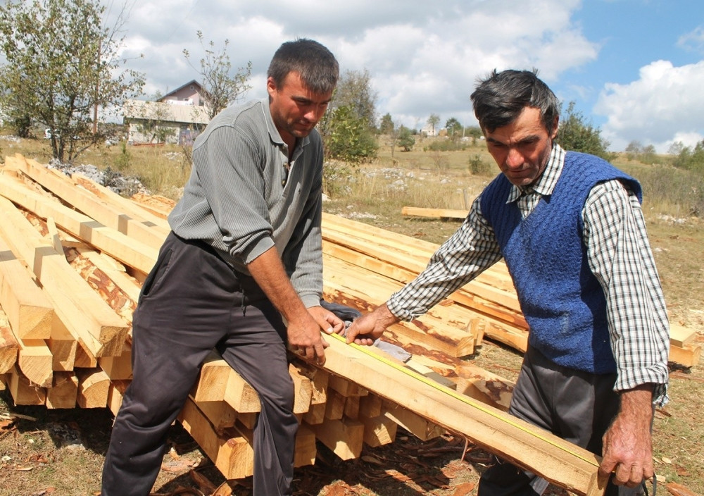 Prave kuće od sira i mleka!
