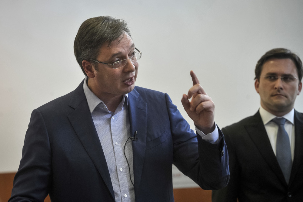 Vučić studentima: Budite marljivi!