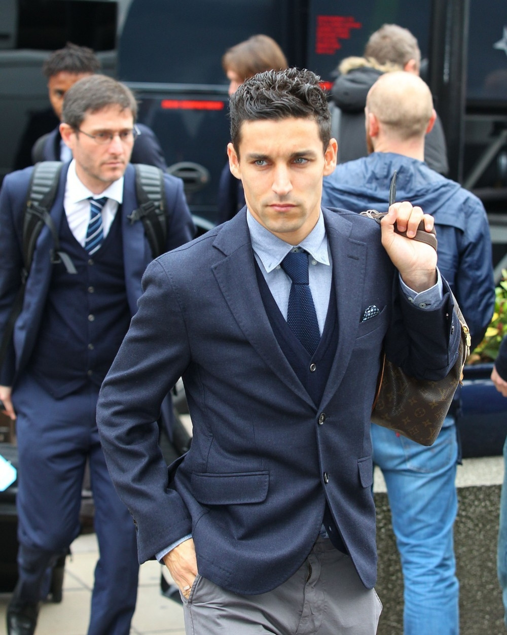 Venger bi da kupuje kod ljutog rivala