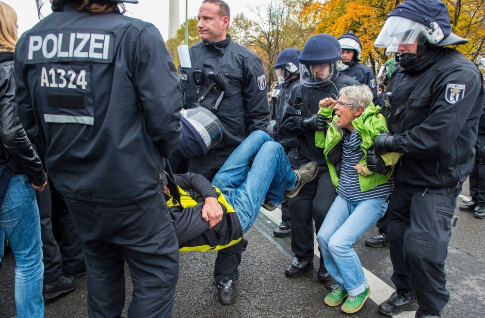 Sukob policije i demonstranata u Berlinu