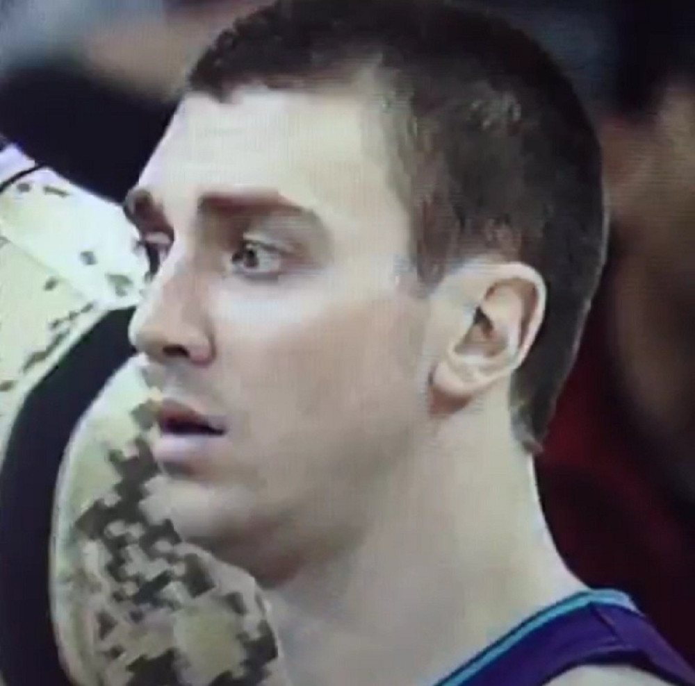 Bobi prestravio svog čuvara (VIDEO)