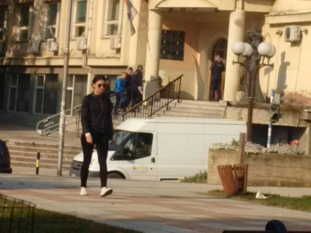 Uhapšena trojica mladića zbog napada na policiju