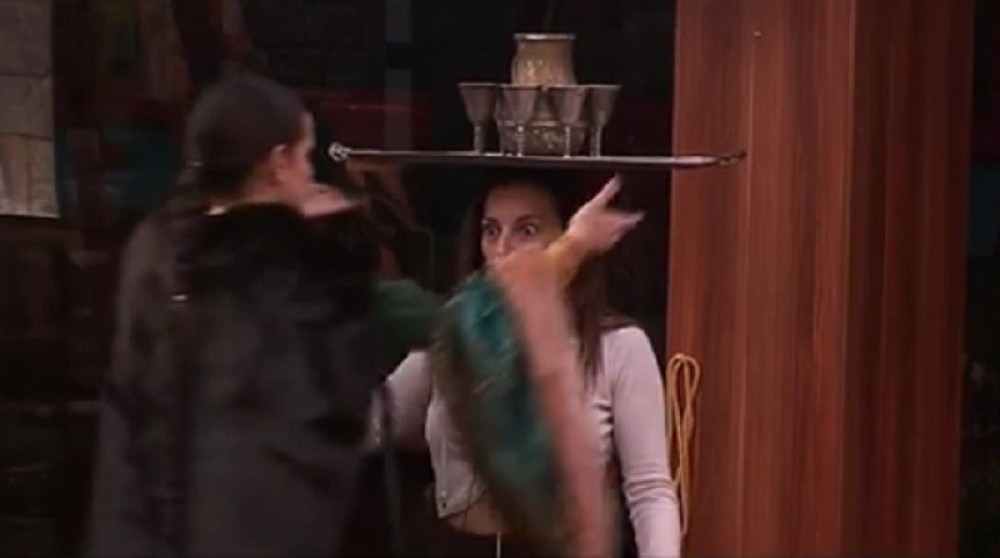 Svi ukućani kažnjeni zbog Mirjane! (VIDEO)