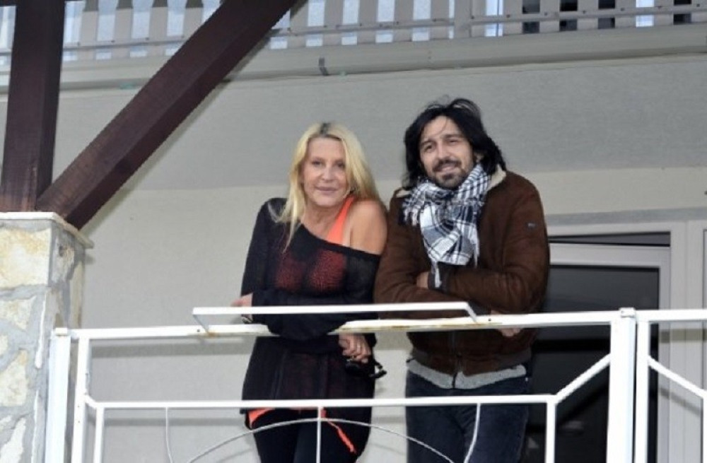 Da li špijuniraju partnera na društvenim mrežama?