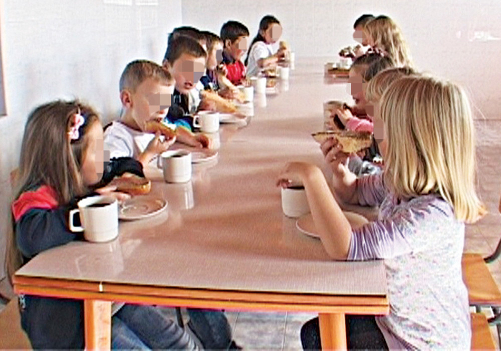 Verbić ostavio 16 đaka pešaka bez toplog obroka