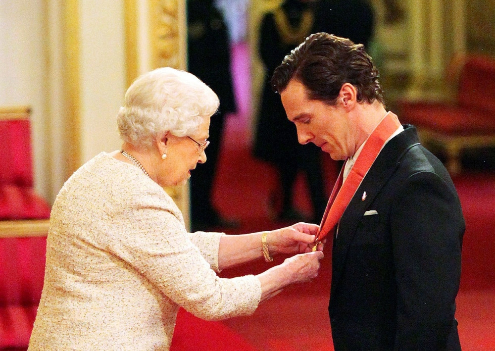 Kraljica odlikovala Šerloka