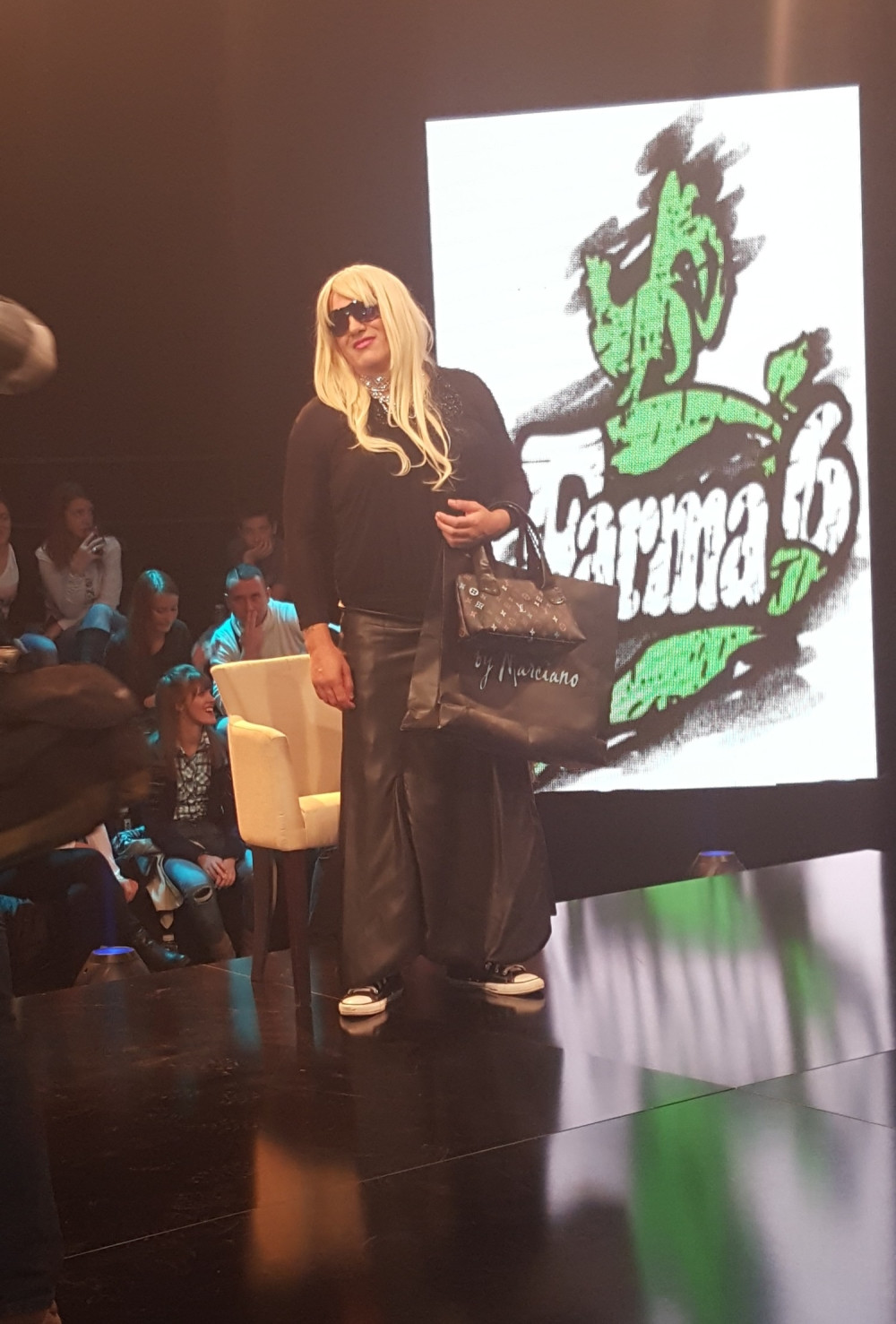 Baki B3 ovakav večeras ulazi na "Farmu"!