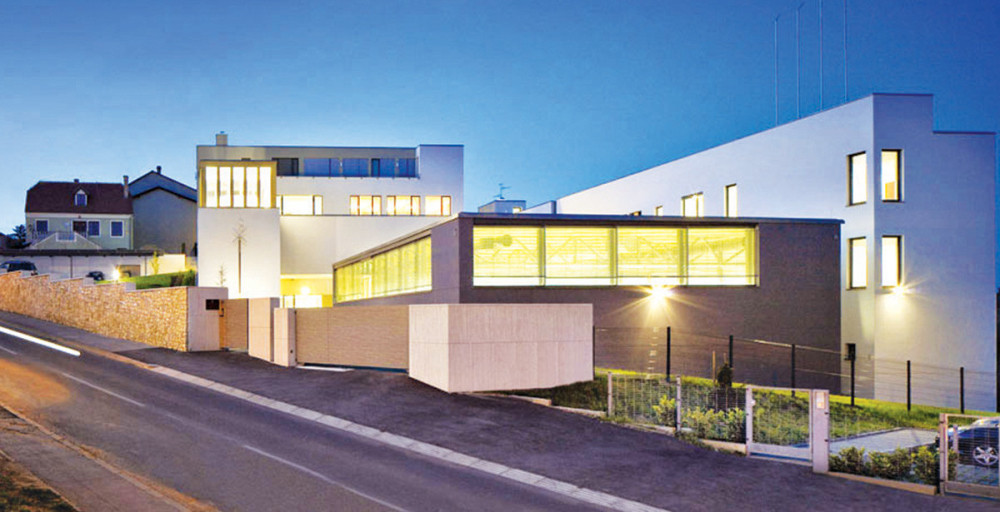 Kamenovani srpski učenici u Zagrebu!