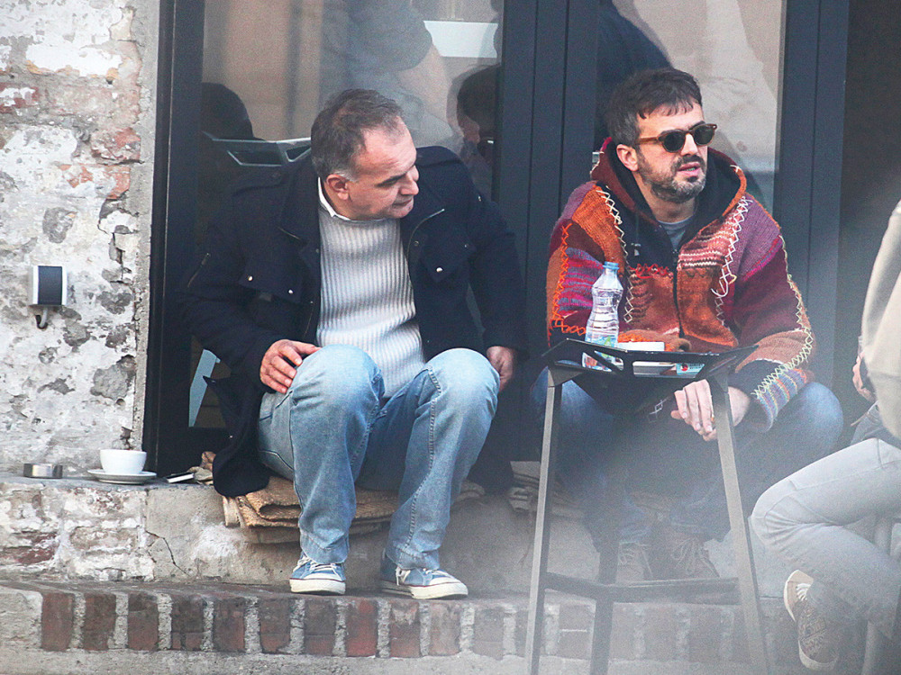 Sergej, kud sede na 'ladan beton?!