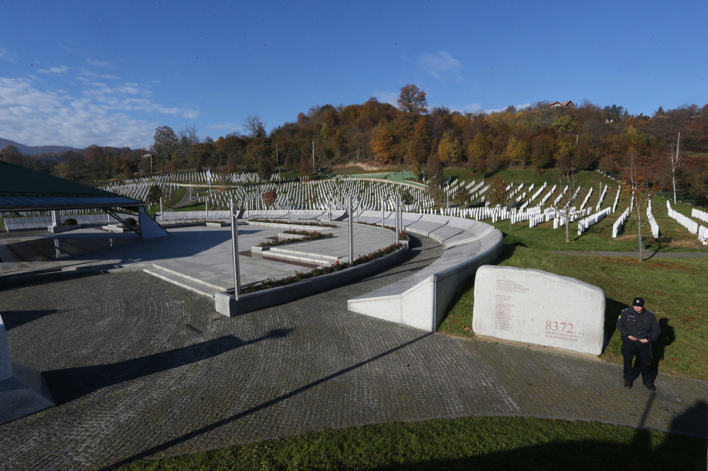 Bošnjaci izdvajaju Srebrenicu iz RS