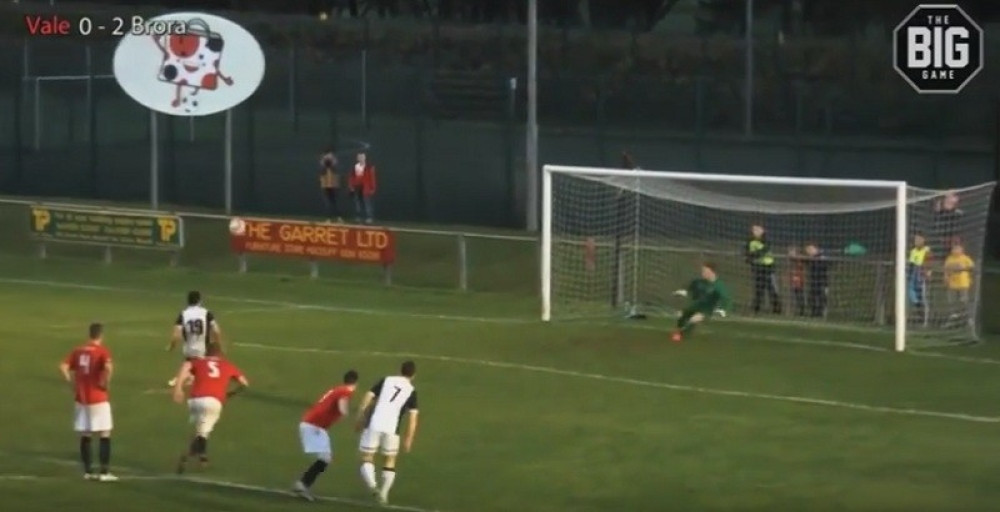 Posle ovog penala, umalo "avionska nesreća"! (VIDEO)