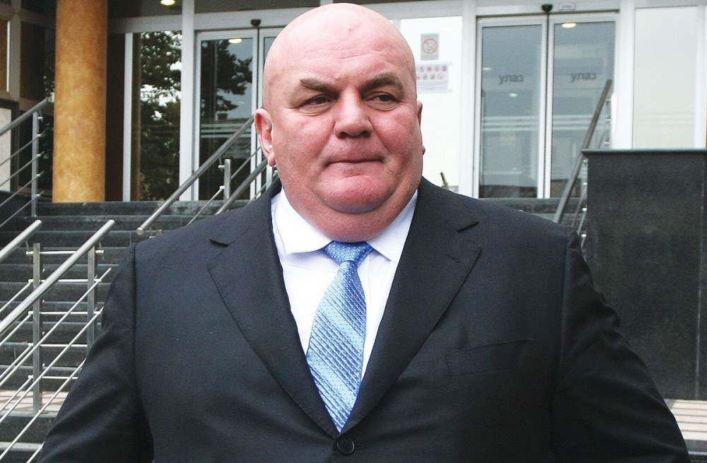 Palma gejevima kupuje cipelice!