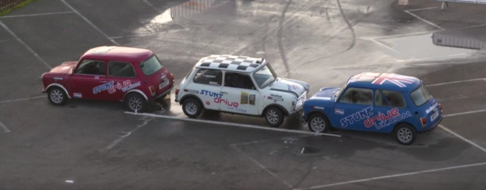 Ovaj tip parkira za "Ginisa"! (VIDEO)