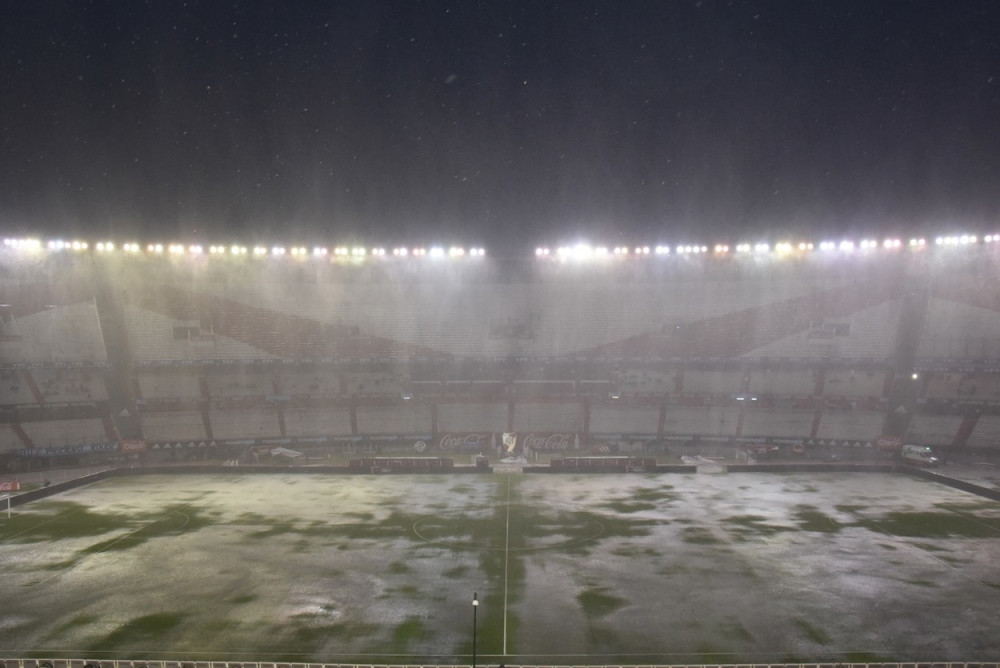 Derbi Argentina - Brazil odložen zbog kiše (VIDEO)