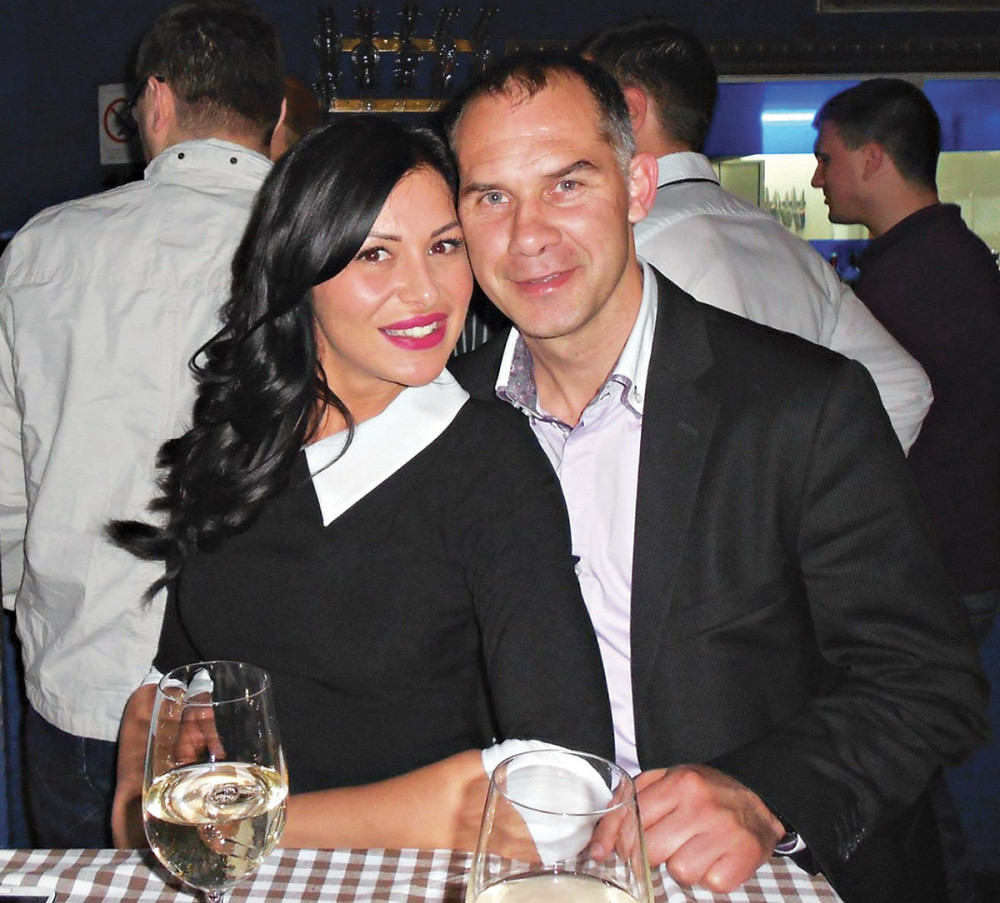 Nađovoj ženi advokat pretio pištoljem?!