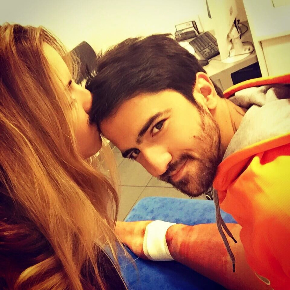 Evo šta radi Janko Tipsarević, dok mu žena nakon porođaja leži u bolnici!