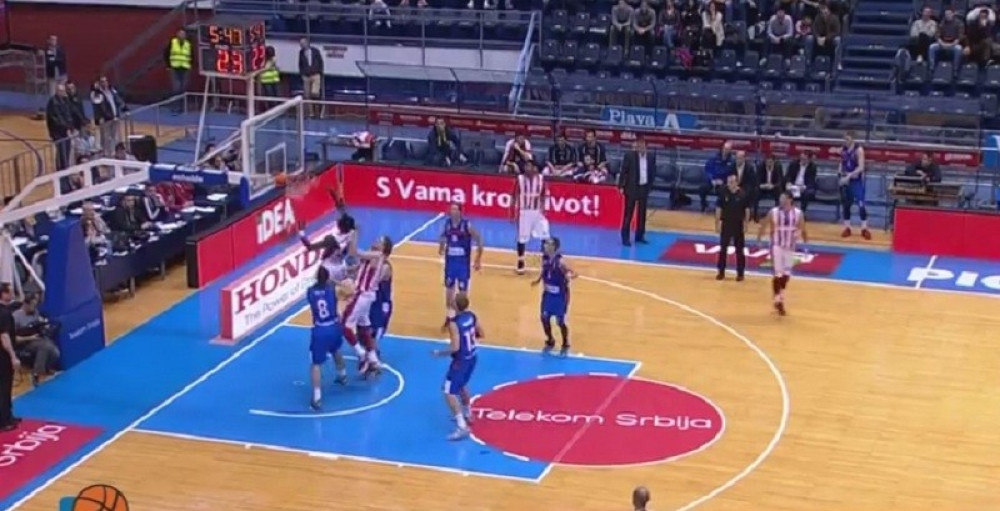 Ovako zakucava Kvinsi Miler! (VIDEO)