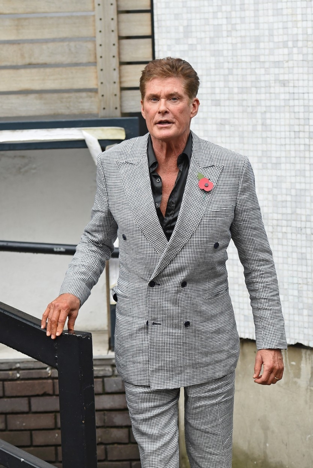 Dejvid Haselhof promenio prezime! (VIDEO)