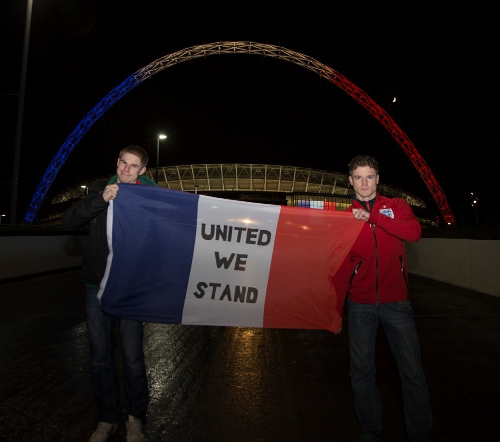 Na "Vembliju" 80.000 ljudi zapevalo Marseljezu! (VIDEO)