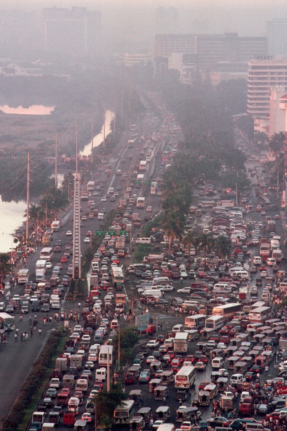 Porođaj usred saobraćajne  gužve!