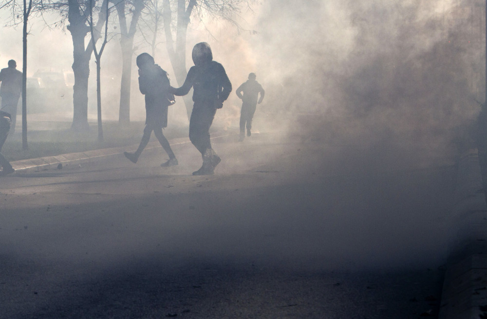 Haos u Prištini zbog hapšenja opozicionara (FOTO)