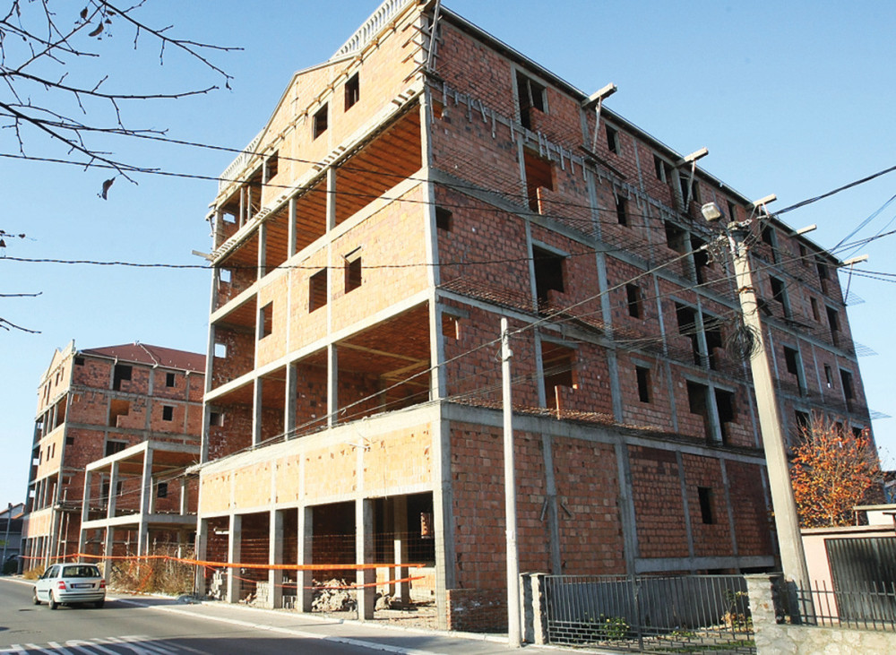 DS i SPS u dilu za nelegalne zgrade