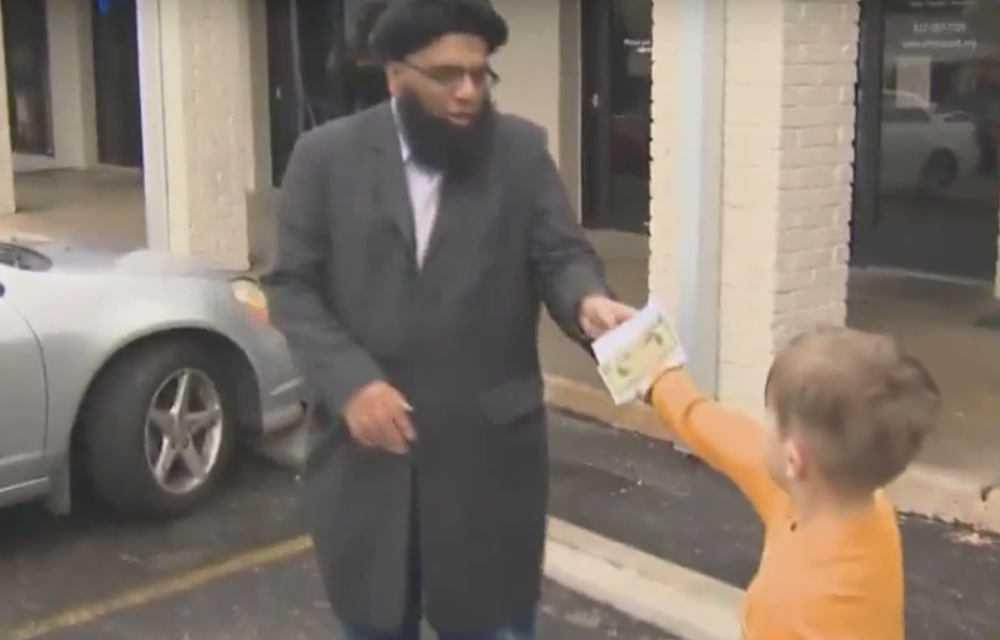 Dečak dao novac iz kasice za obnovu džamije