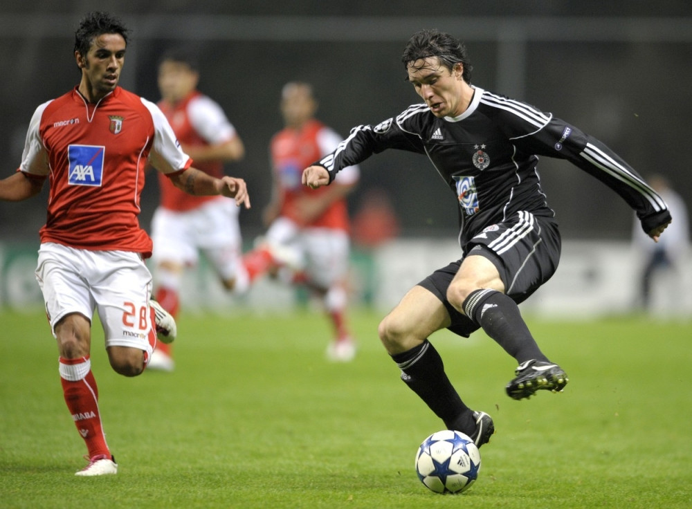 Legenda Mančester sitija potpisala za ekipu u kojoj je špic bivši špic Partizana