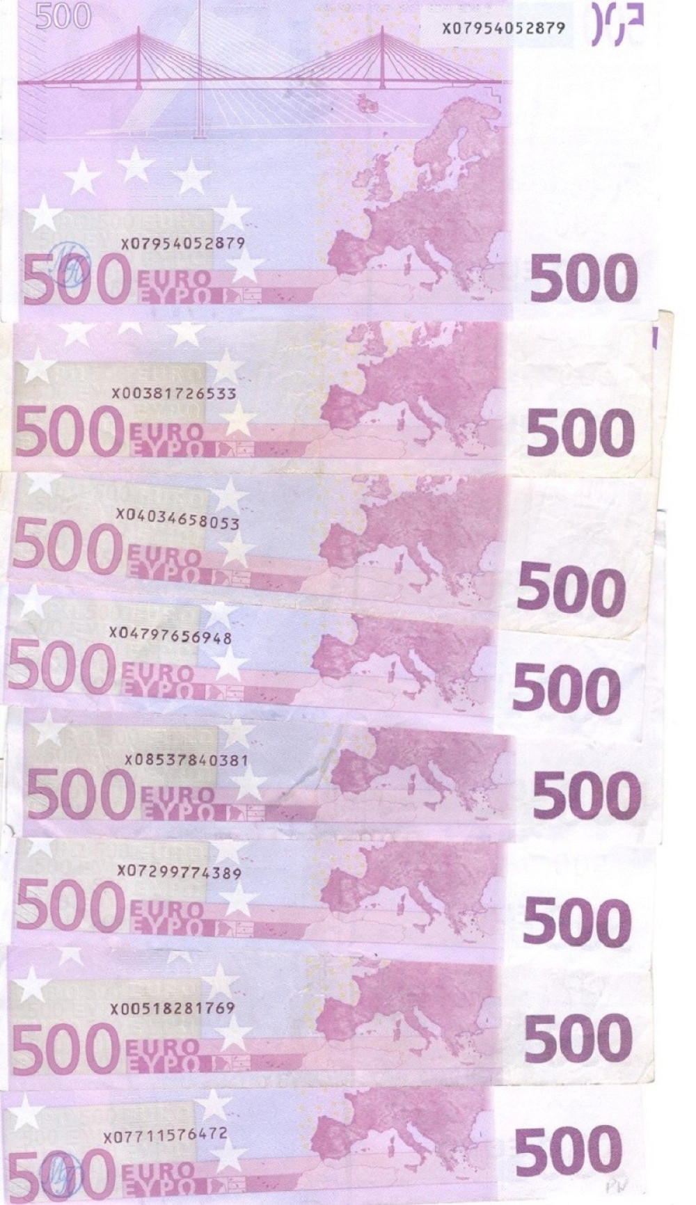 Srbi sve više novca guraju u banke