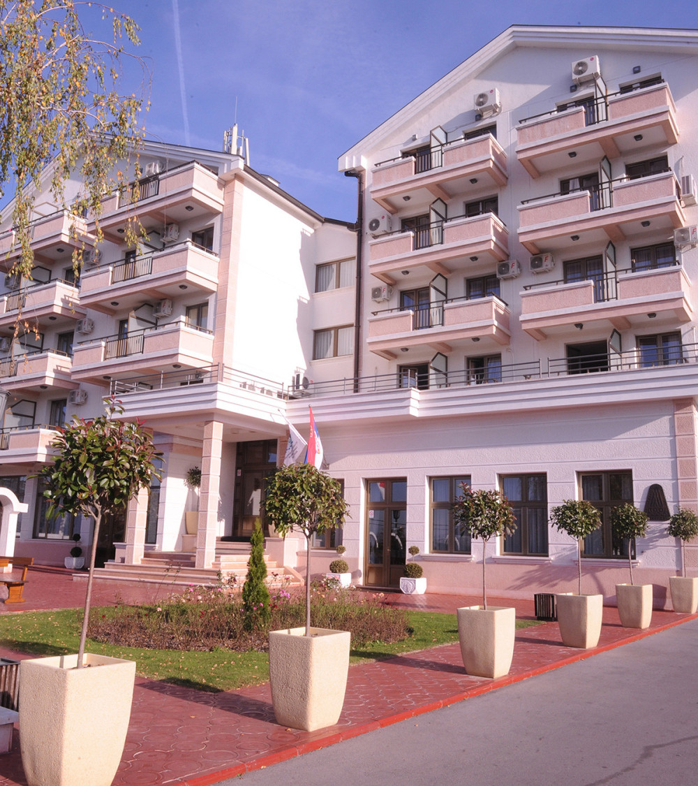 Iranac pretio da će razneti hotel na Avali