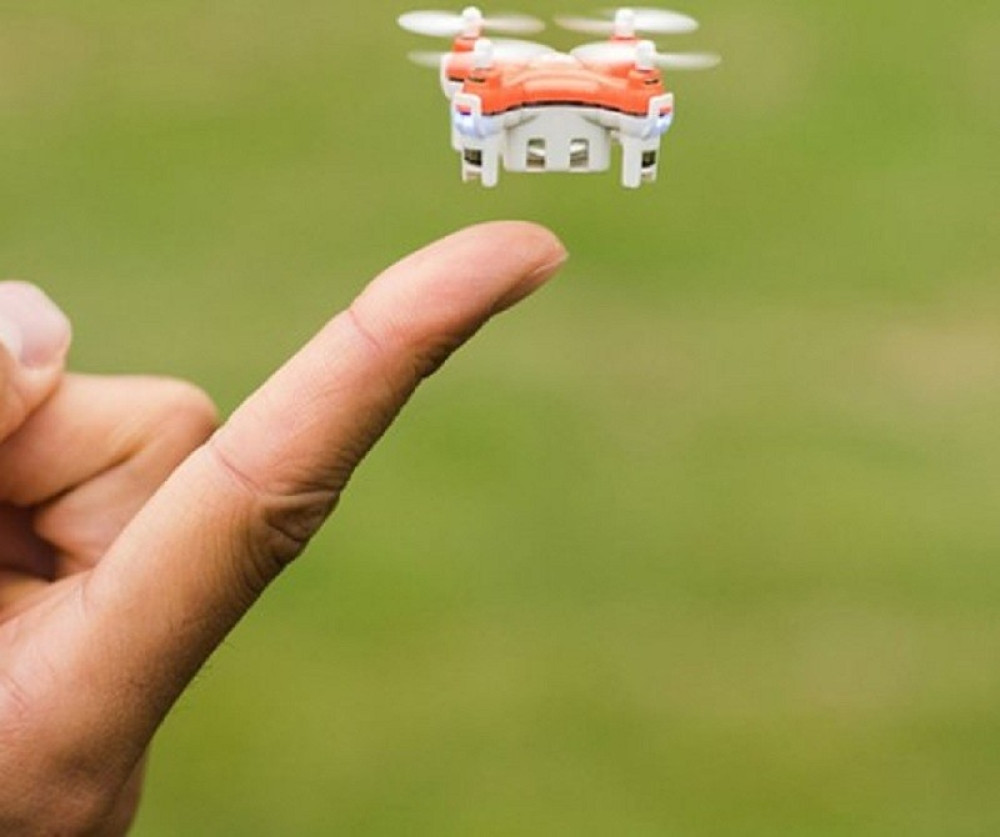 Napravljen najmanji dron na svetu (VIDEO)